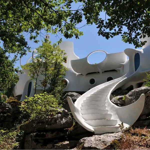 Во Франции продают необычный дом-пузырь